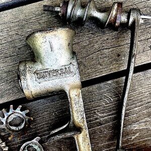 UNIVERSAL No. 1 Meat Chopper Grinder Antique Vintage Cast Iron